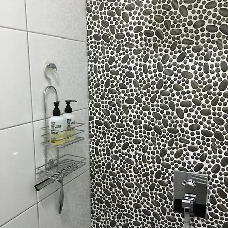 High Level Aparthotel