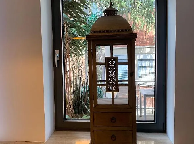 High Level מלון דירות 4*